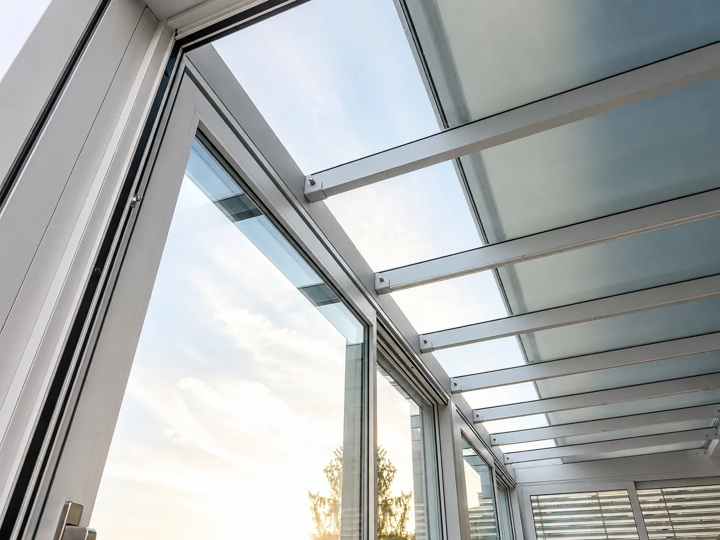 Sistemi di copertura Glass, Dry e Vasistas per giardini d'inverno Qubo
